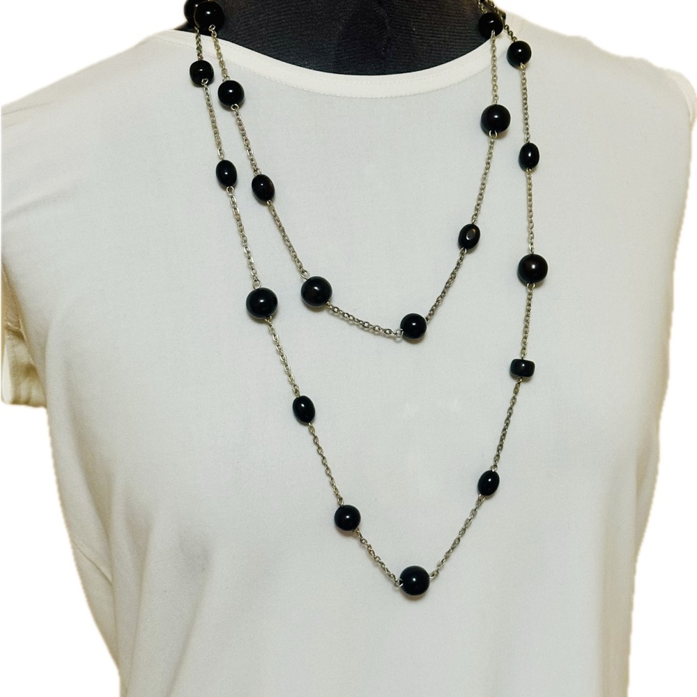 Elegant Black Beaded Necklace